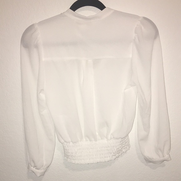 Monteau Los Angeles White Spring Summer Crop Top with gathered waist Size Small - Picture 3 of 5